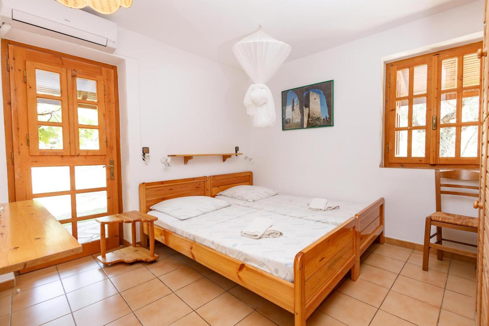Spiti Nicola Villa Stoupa Exterior photo